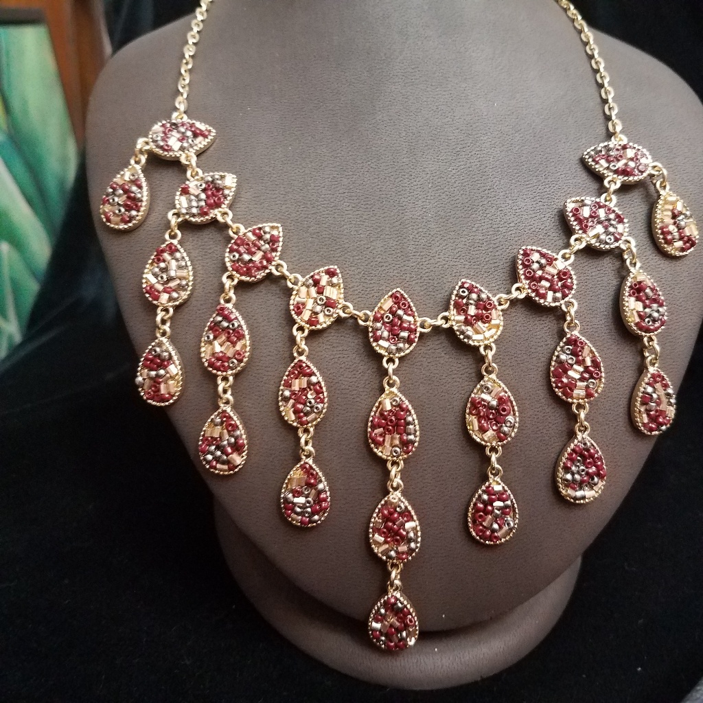 New Inc Bib Style Necklace